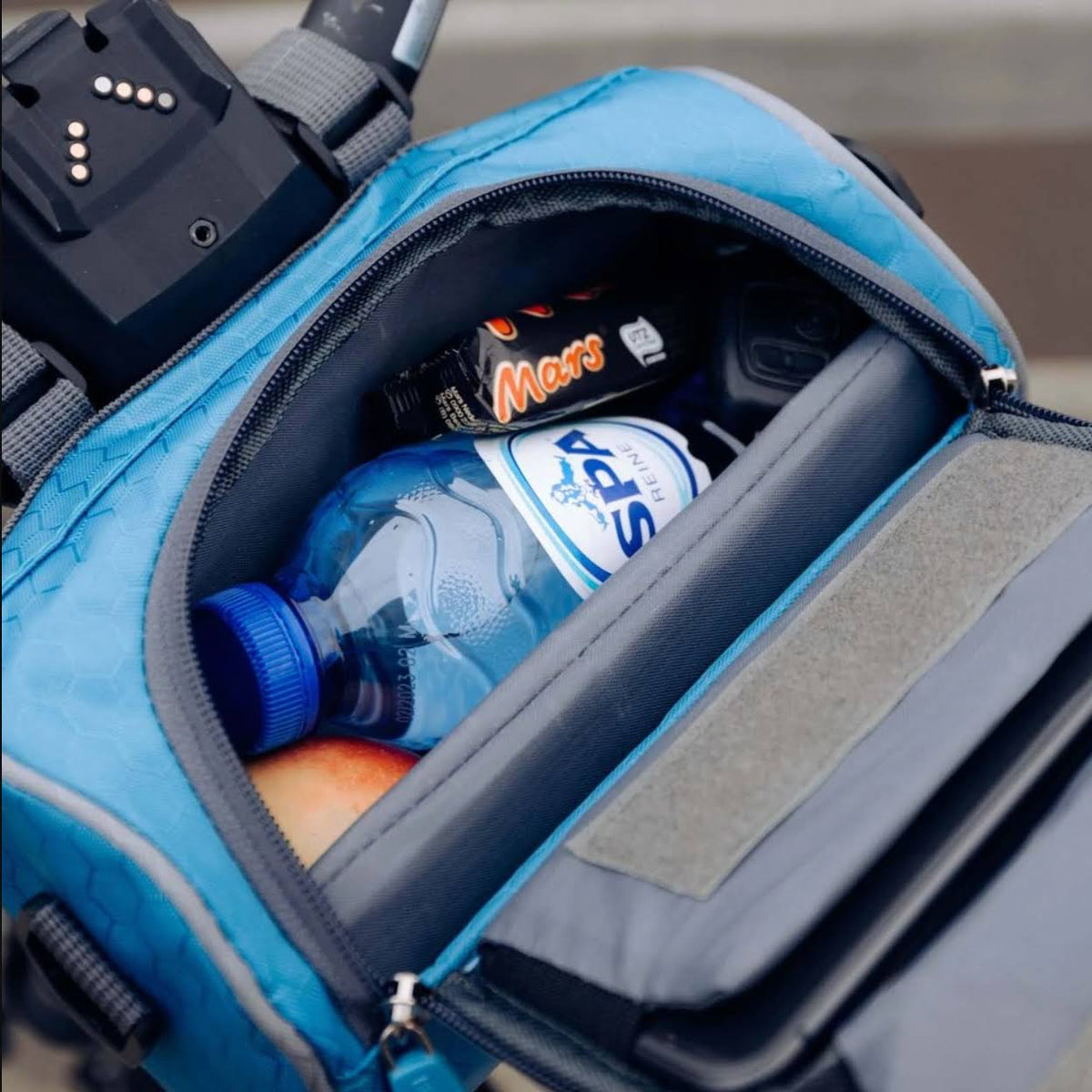 Bicycle Handlebar Bag | Waterproof & Touchscreen Window | 22 x 12.5 x 12.5 cm