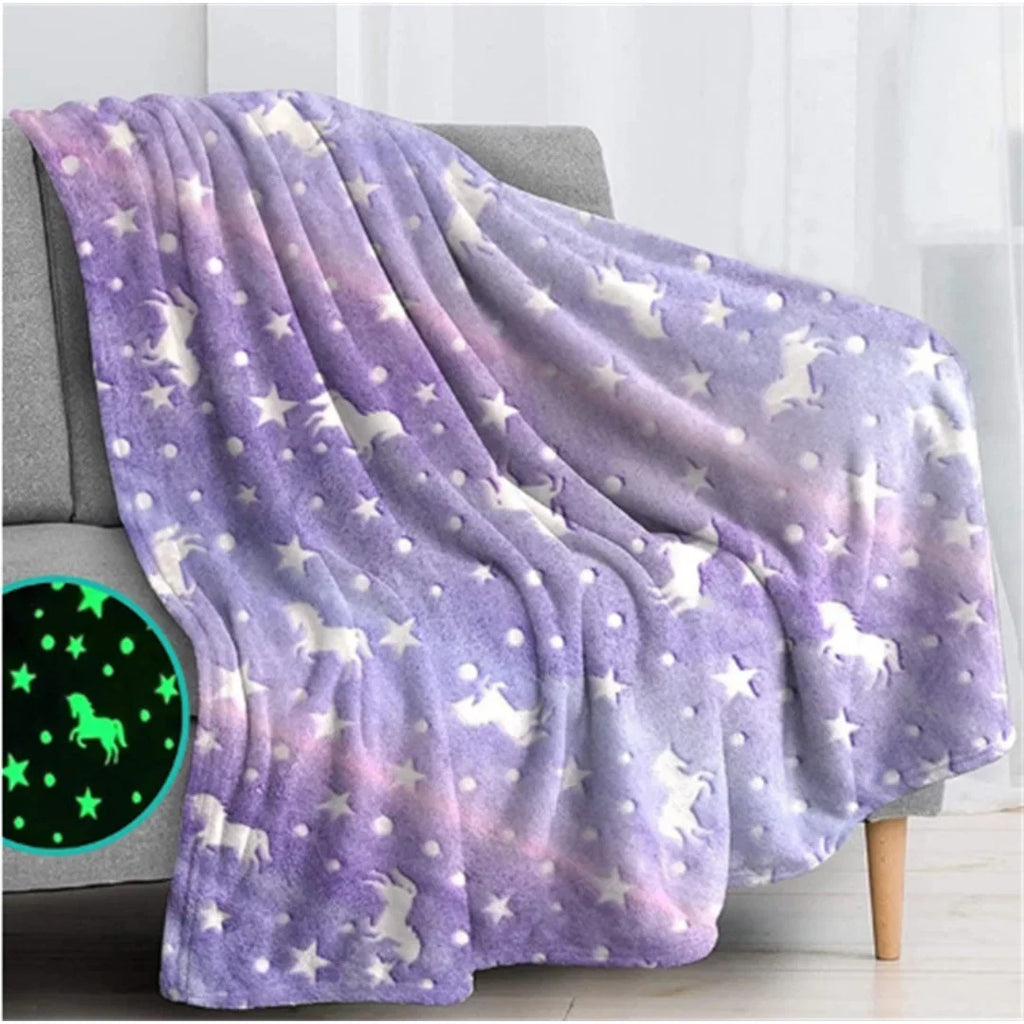 Children's Blanket | Glows Without Batteries & Hypoallergenic Fleece | 120 x 150 cm