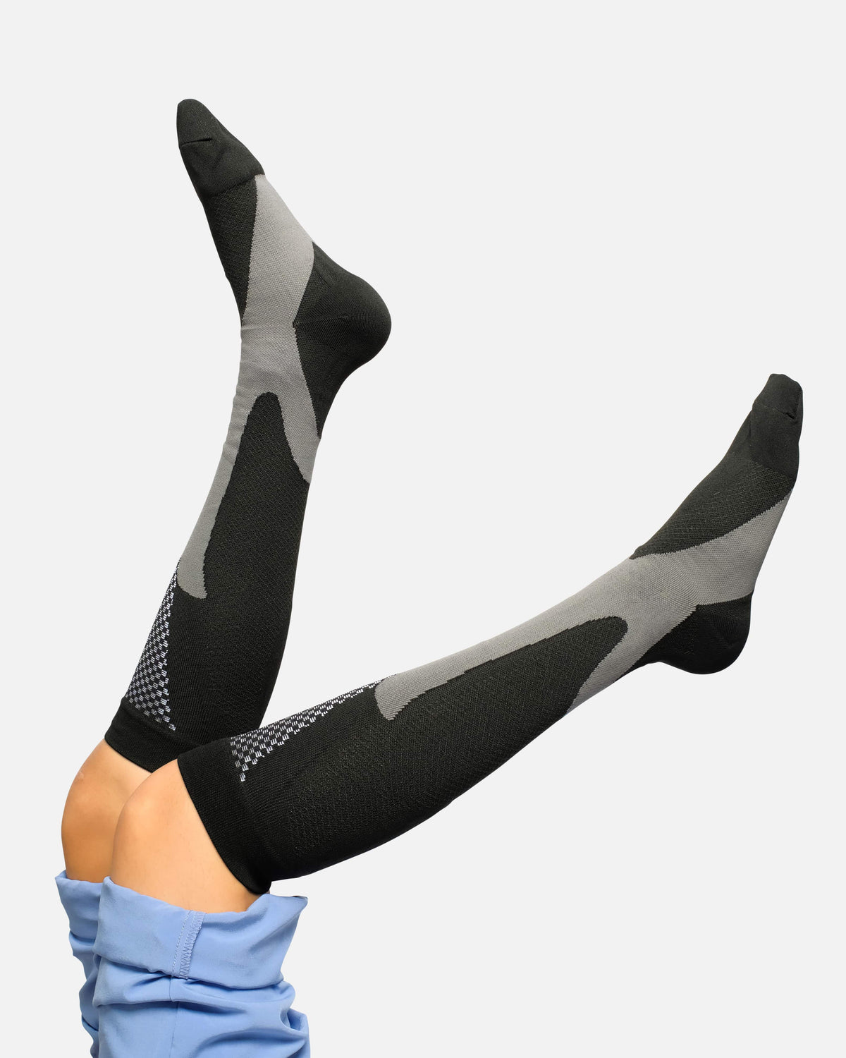 Compression Socks | Graduated 15-20 mmHg & Seamless Knee-High