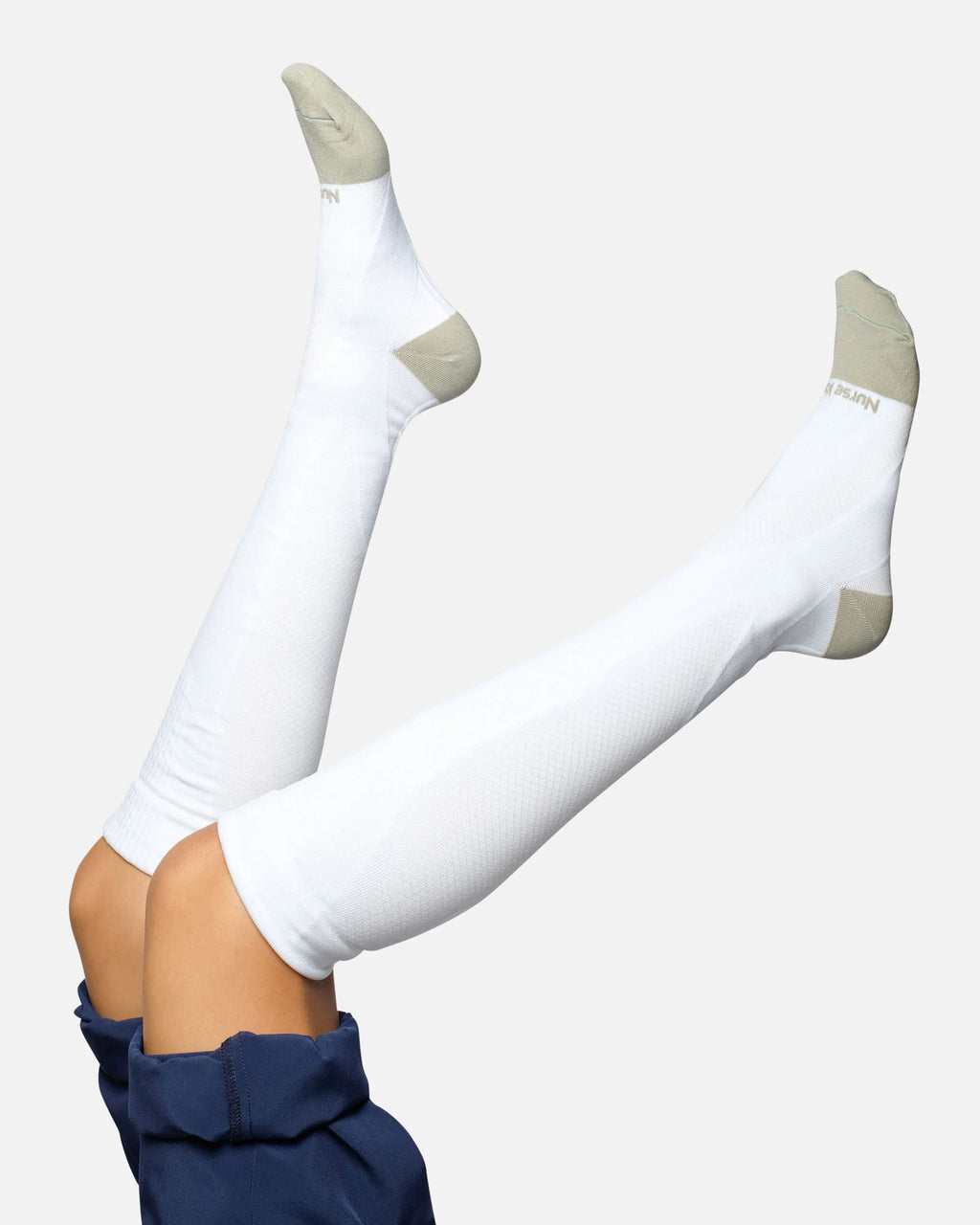 Compression Socks | Graduated 15-20 mmHg & Seamless Knee-High