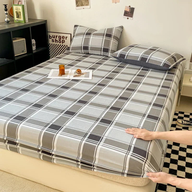 Fitted Sheet Mattress Protector | Non-Slip & Elastic Bands | Fits Up To 28 cm