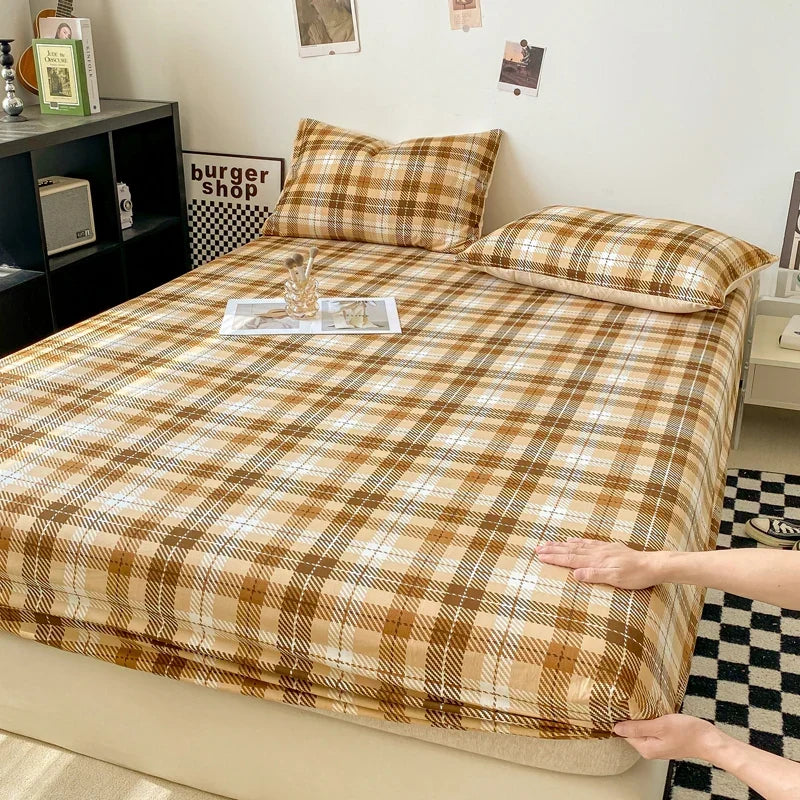 Fitted Sheet Mattress Protector | Non-Slip & Elastic Bands | Fits Up To 28 cm