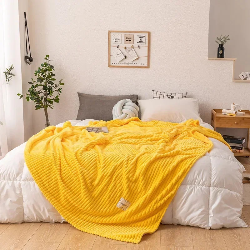Flannel Blanket | Thick, Ultra-Soft & Insulating