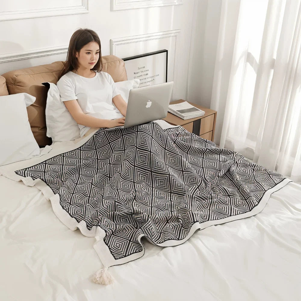 Fleece Blanket | Soft Lightweight Polyester Geometric Print