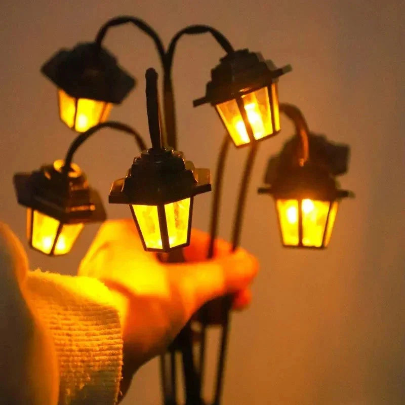 Garden Lantern | Solar-Powered Dusk Sensor & Weatherproof