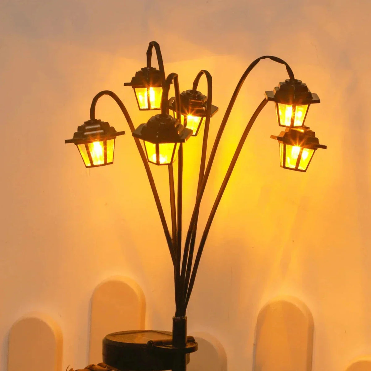 Garden Lantern | Solar-Powered Dusk Sensor & Weatherproof