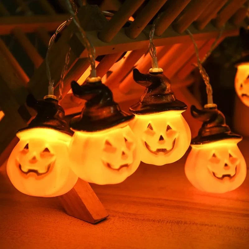 Halloween Lichterkette | Kürbis-Design & Warm Orange LEDs | USB- und Batteriebetrieben