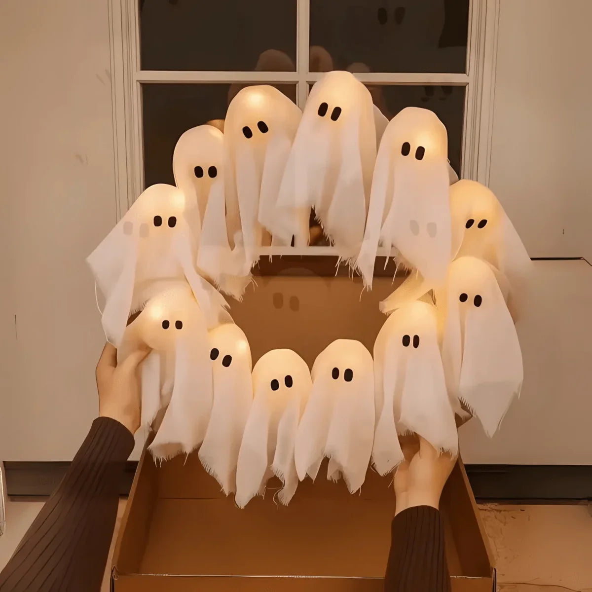 Halloween Wreath | LED Ghost Design & Energy-Efficient | 35 x 35 cm