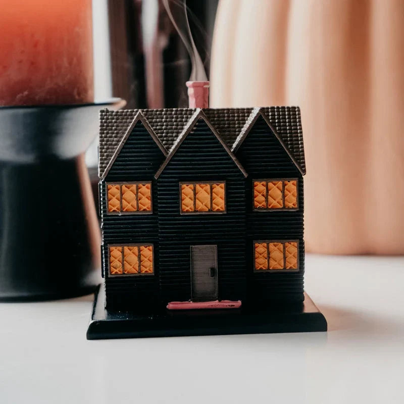 Incense Holder | Handcrafted & Hand-Painted Resin | 12 x 12 x 13 cm