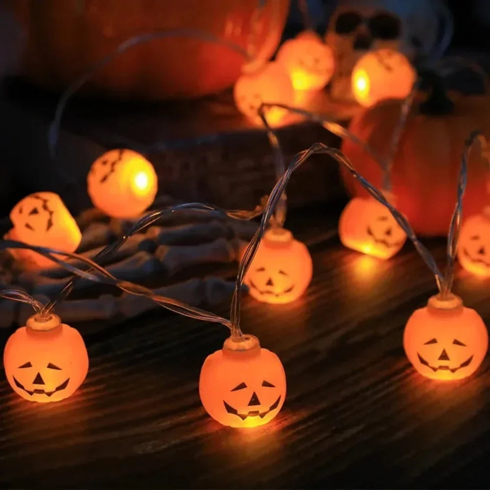 LED String Lights | Halloween Motifs & Battery-Powered