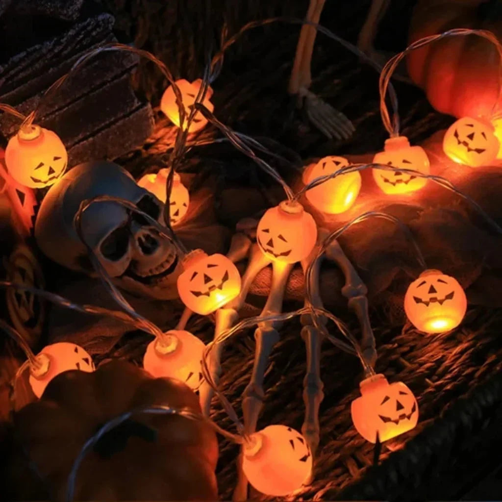 LED String Lights | Halloween Motifs & Battery-Powered