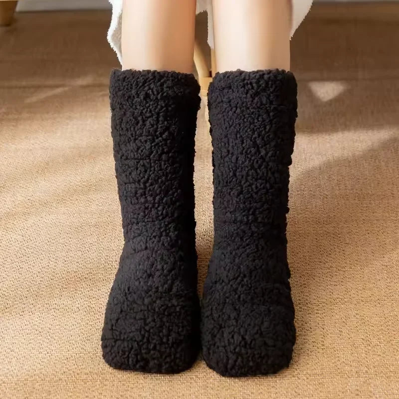Loungewear Socks | Plush Fleece & Machine-Washable