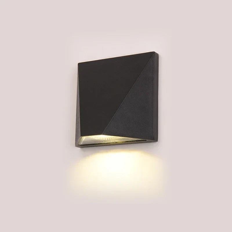 Outdoor LED Wall Light | Aluminum Alloy & IP65 Waterproof
