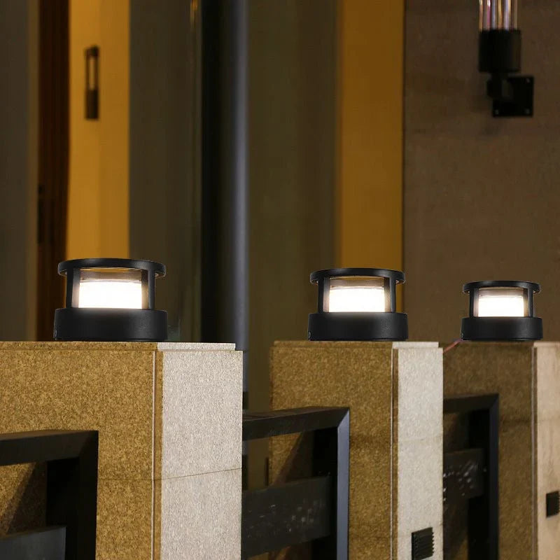 Outdoor Path Light | Integrated LED & Waterproof Aluminum | 700–1200 lm