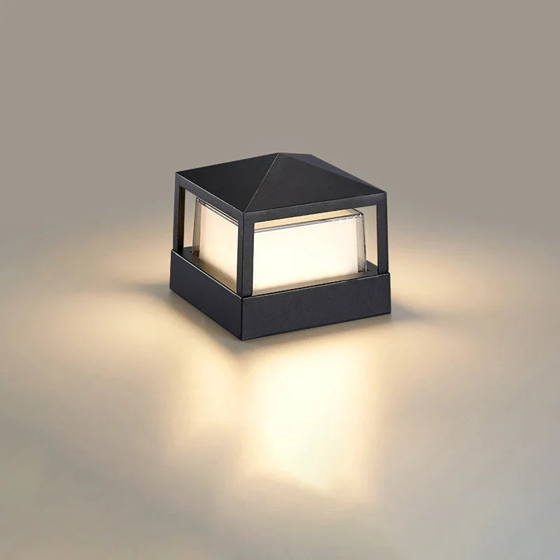 Outdoor Path Light | Integrated LED & Waterproof Aluminum | 700–1200 lm
