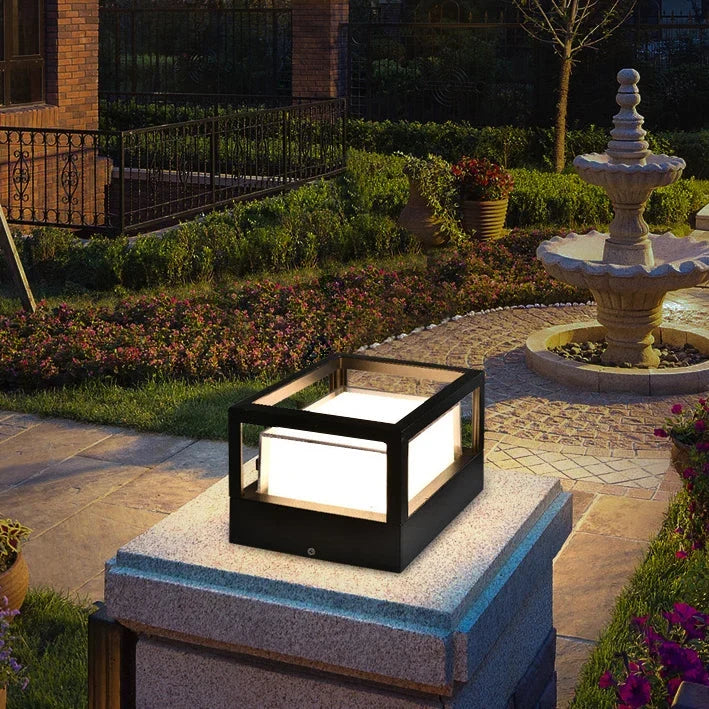 Outdoor Path Light | Integrated LED & Waterproof Aluminum | 700–1200 lm