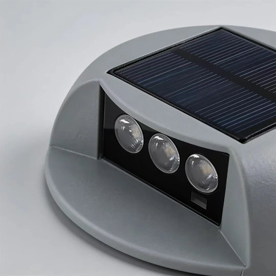 Outdoor Step Light | Solar LED & Dusk-to-Dawn Sensor | IP65