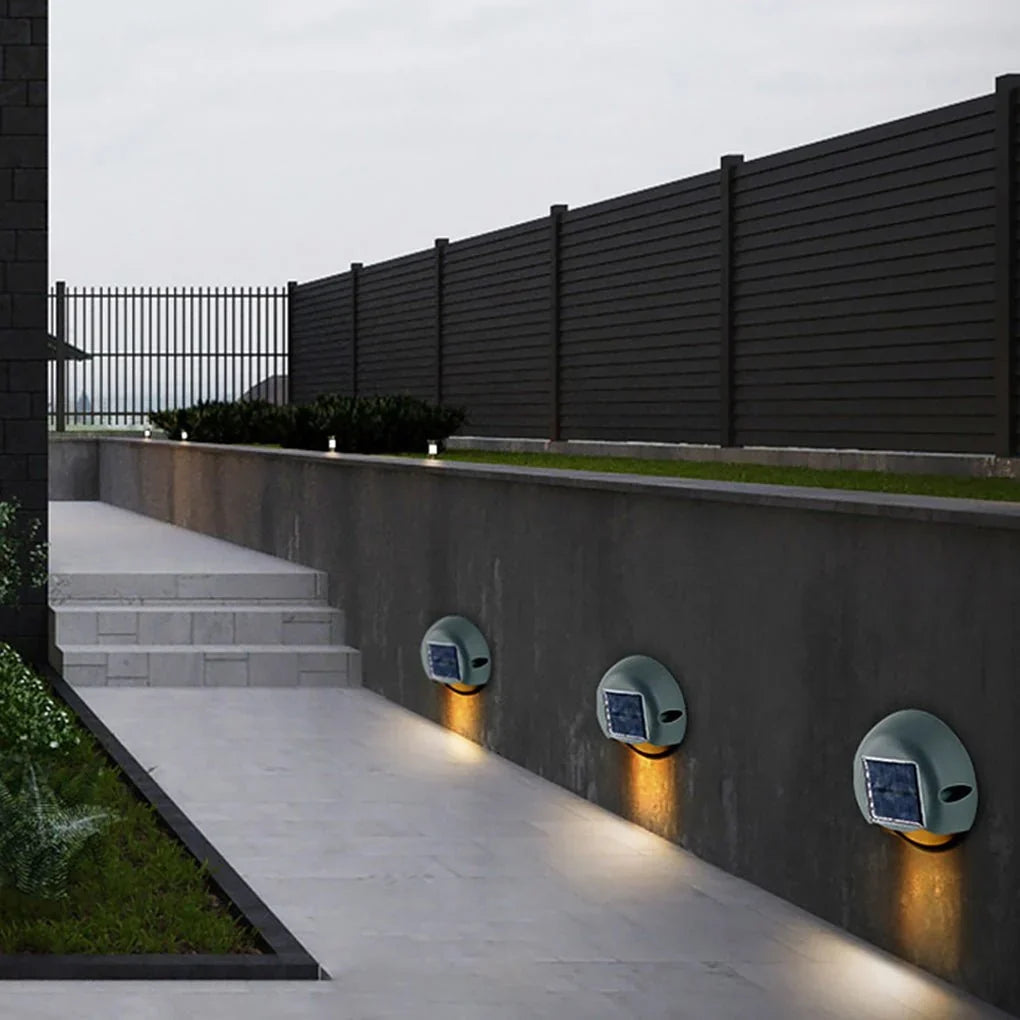 Outdoor Step Light | Solar LED & Dusk-to-Dawn Sensor | IP65