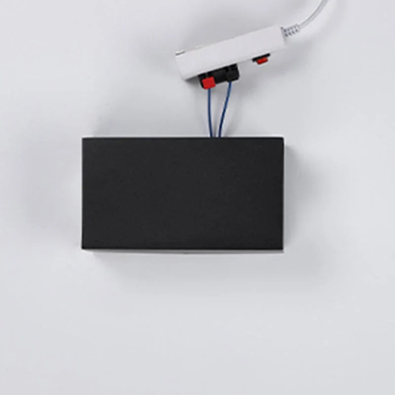 Outdoor Wall Light | Integrated LED & IP65 Waterproof | 1000 Lumens