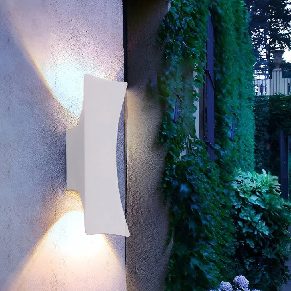 Outdoor Wall Light | IP65 Aluminum & Up/Down LED