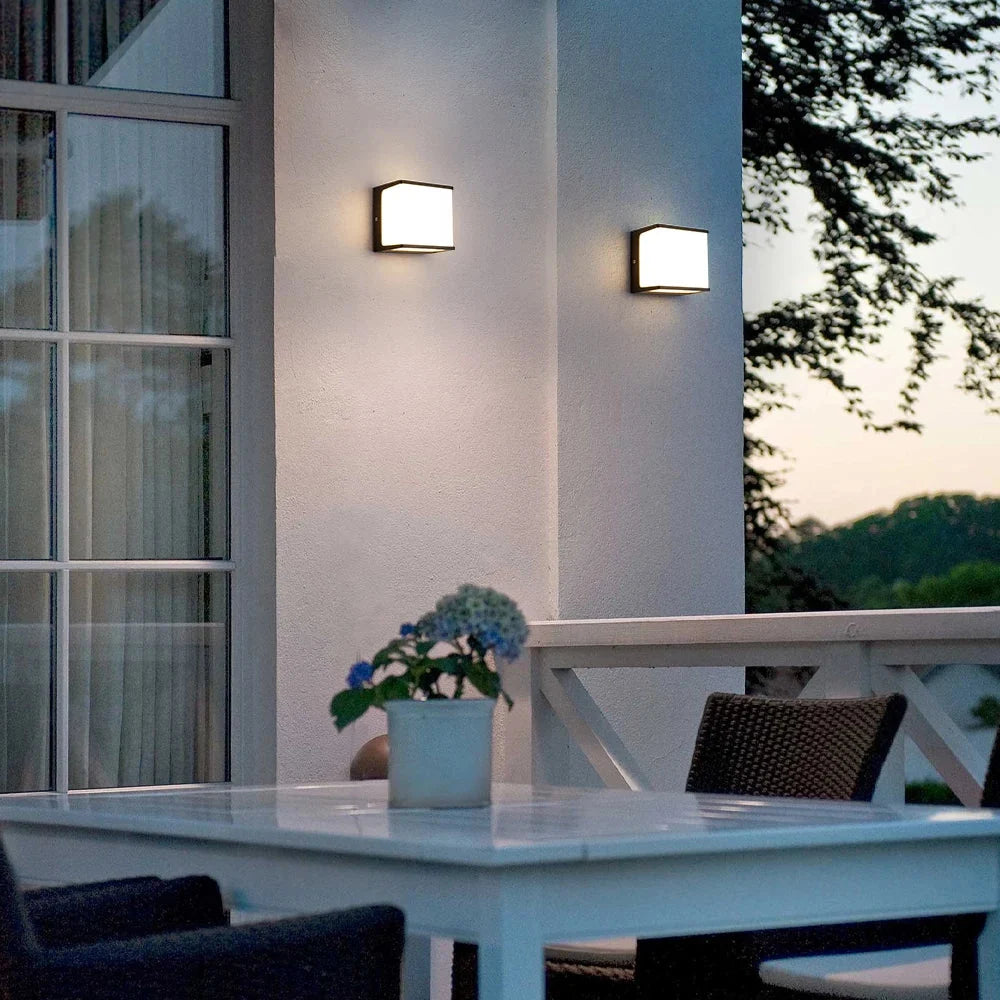 Outdoor Wall Light | IP65 Waterproof & 8W LED | Aluminum Housing