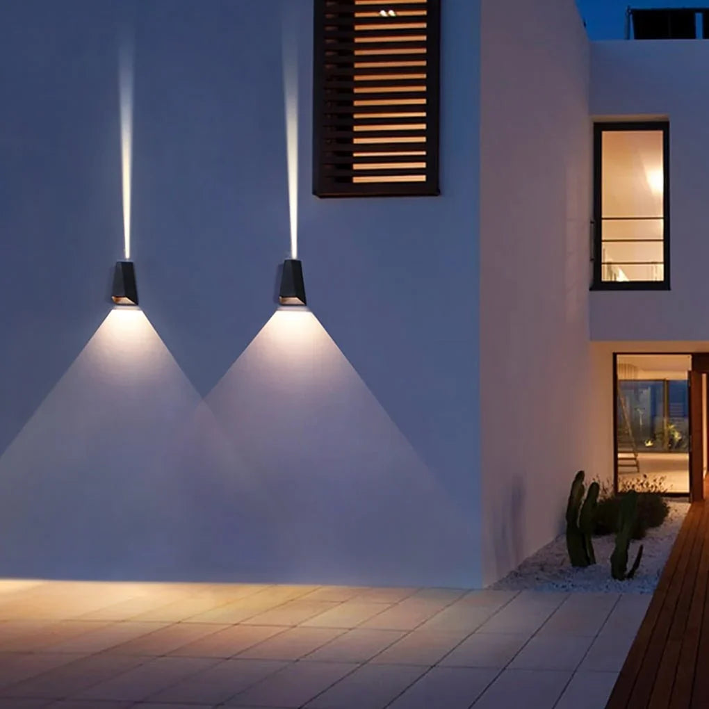 Outdoor Wall Light | Up & Down Dual-Light & Rust-Resistant Aluminum | IP54 Rated
