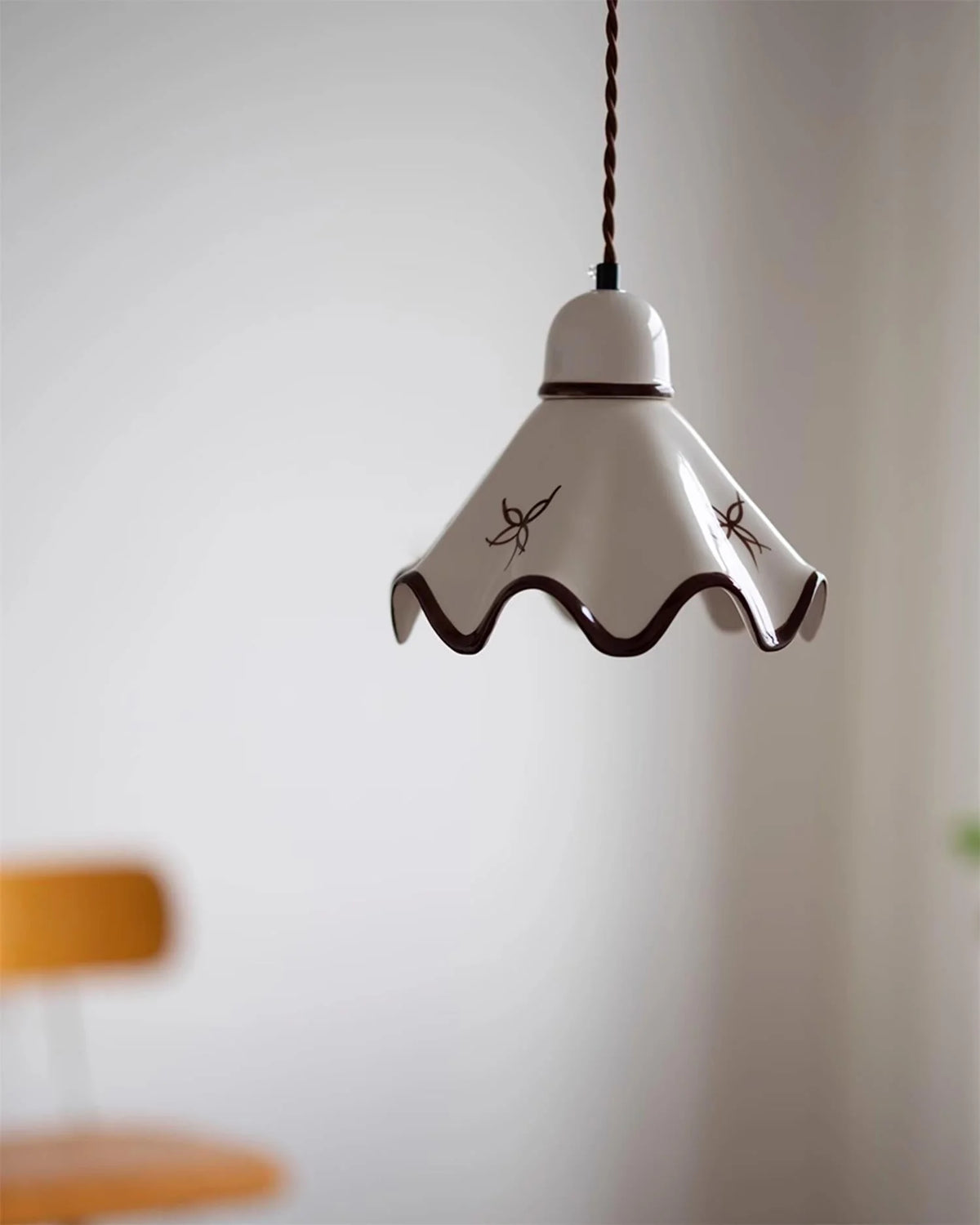 Pendant Lamp | Wavy Ceramic Shade & Dimmer-Compatible | Two Sizes