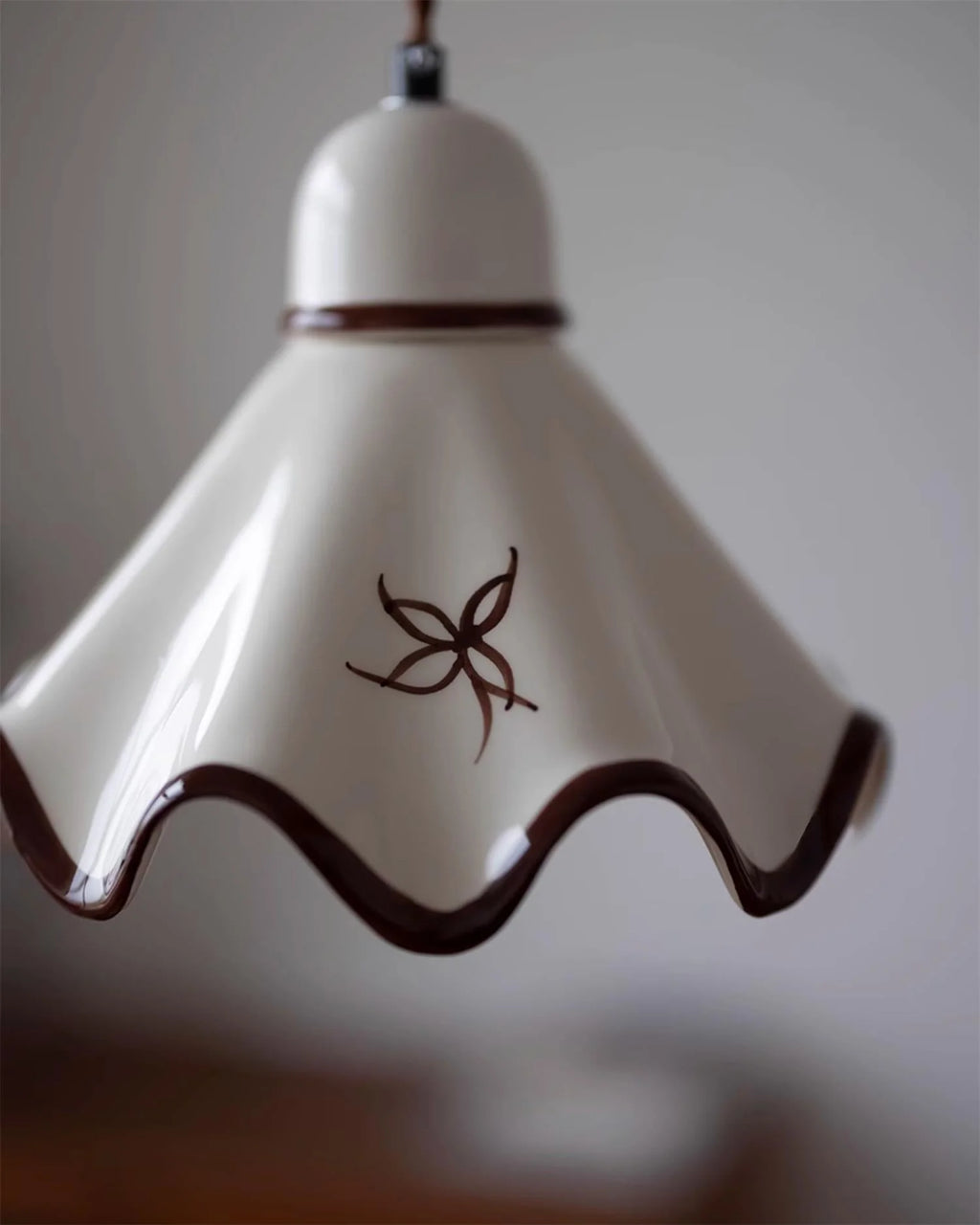 Pendant Lamp | Wavy Ceramic Shade & Dimmer-Compatible | Two Sizes