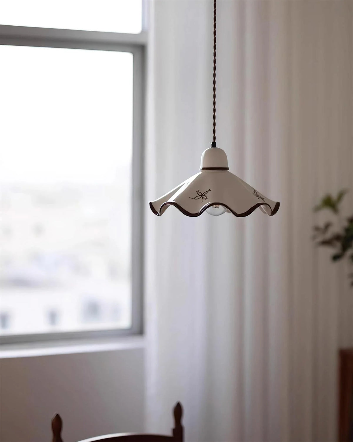 Pendant Lamp | Wavy Ceramic Shade & Dimmer-Compatible | Two Sizes