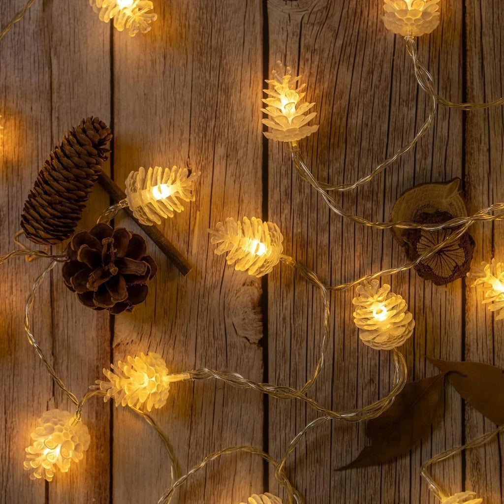 Table Lamp | Pinecone Design, Warm LED & Battery-Powered | 8 Light Modes