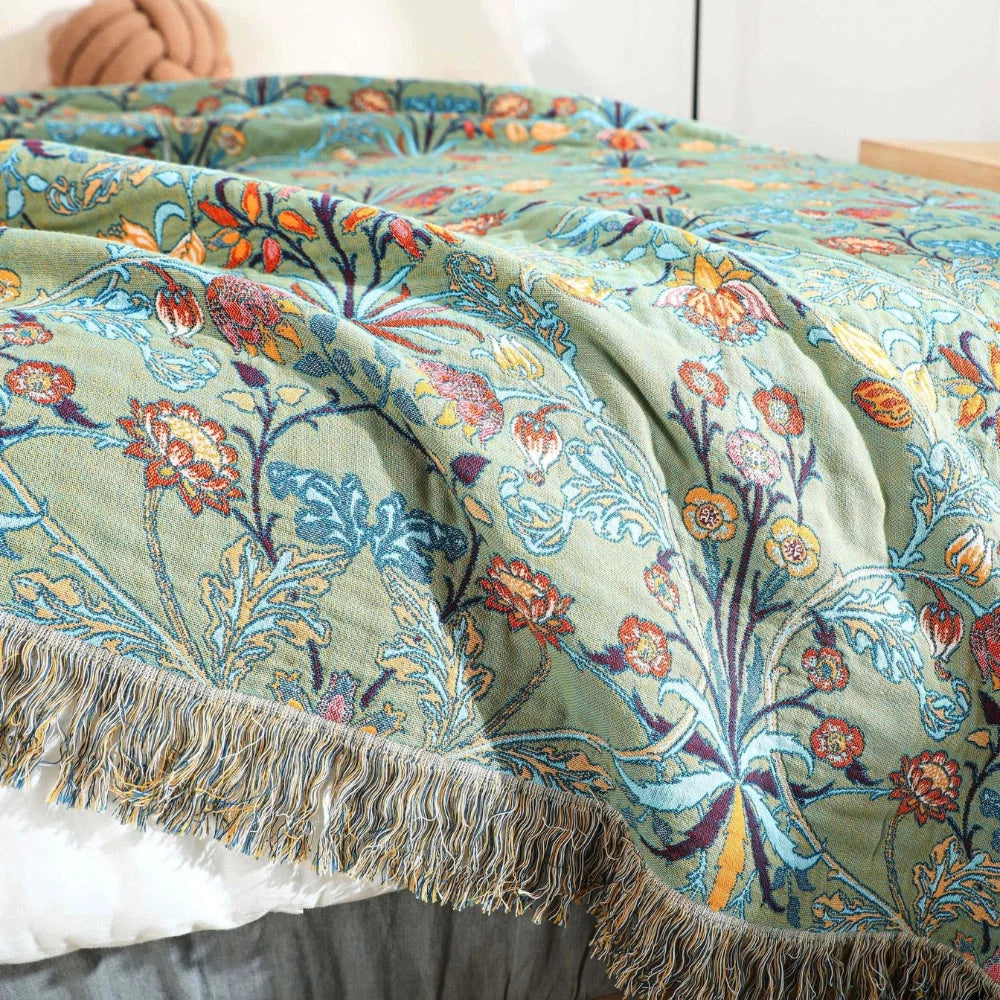 Throw Bedspread | Reversible 100% Cotton Jacquard Floral | 79 x 90.5 in