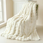 Throw Blanket | Double-Layer Faux Rabbit Fur & Machine-Washable | 200 x 230 cm