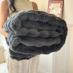 Throw Blanket | Double-Layer Plush Faux Fur & Machine Washable | 200 x 230 cm