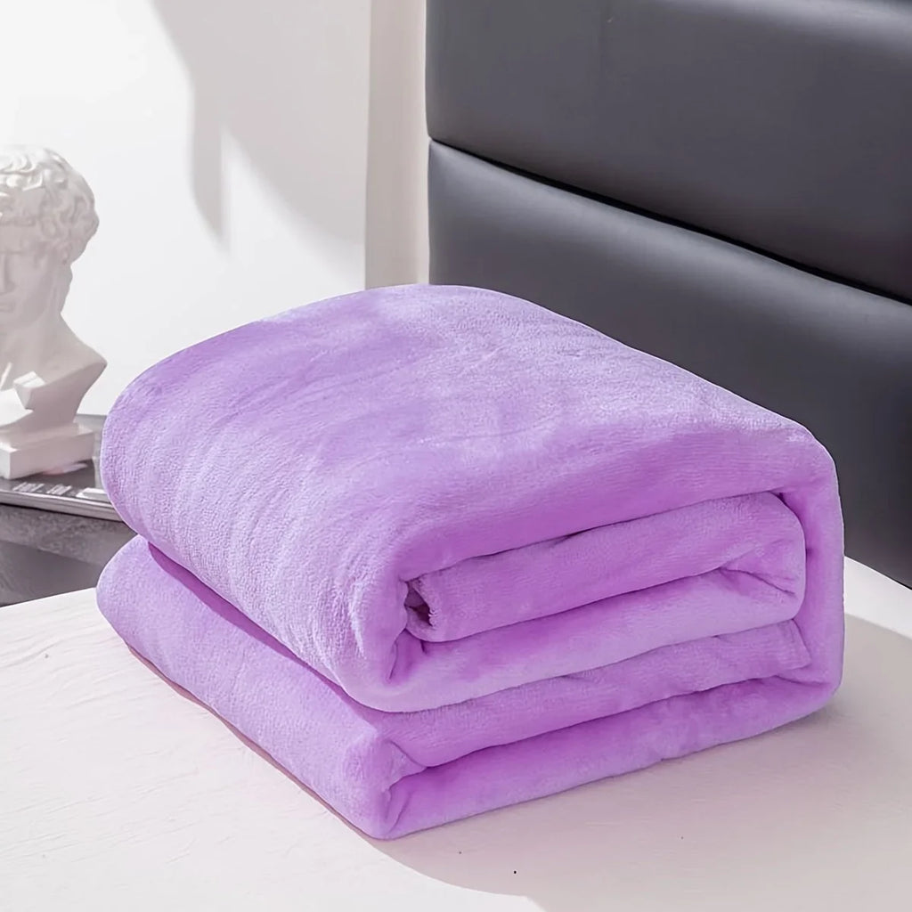 Throw Blanket | Soft & Machine-Washable Knitted Polyester | 70 x 100–200 x 230 cm