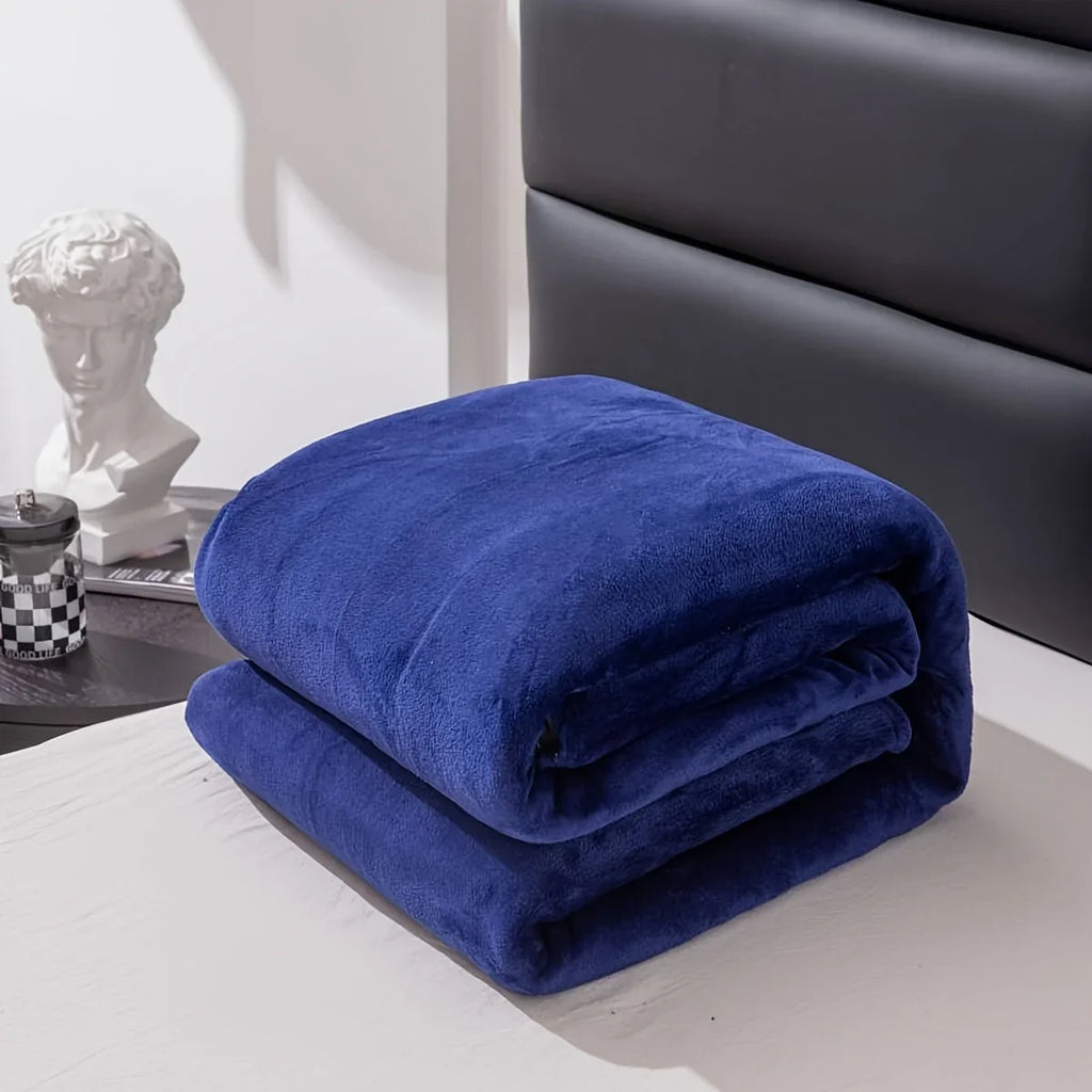 Throw Blanket | Soft & Machine-Washable Knitted Polyester | 70 x 100–200 x 230 cm