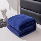 Throw Blanket | Soft & Machine-Washable Knitted Polyester | 70 x 100–200 x 230 cm