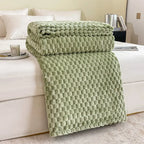 Throw Blanket | Soft Velvet & Checkered Pattern | 3 Sizes