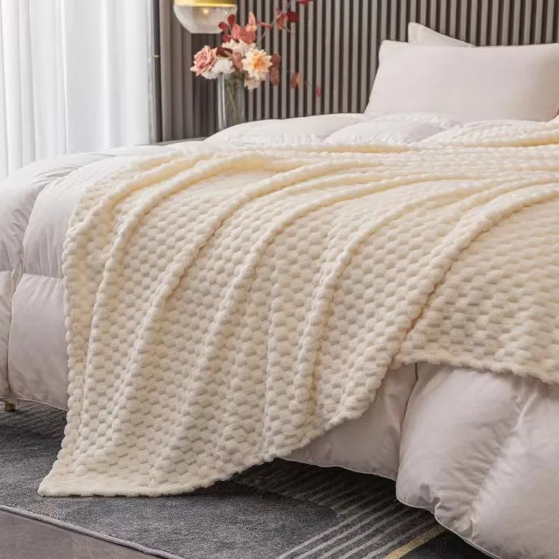 Throw Blanket | Soft Velvet & Checkered Pattern | 3 Sizes