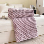 Throw Blanket | Soft Velvet & Checkered Pattern | 3 Sizes