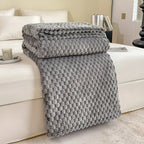 Throw Blanket | Super Soft Microfiber & Heat-Insulating | 70 x 100 cm