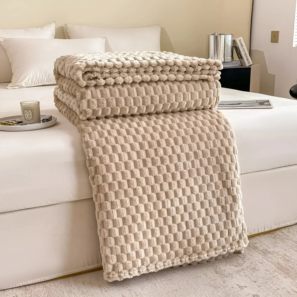 Throw Blanket | Super Soft Microfiber & Heat-Insulating | 70 x 100 cm