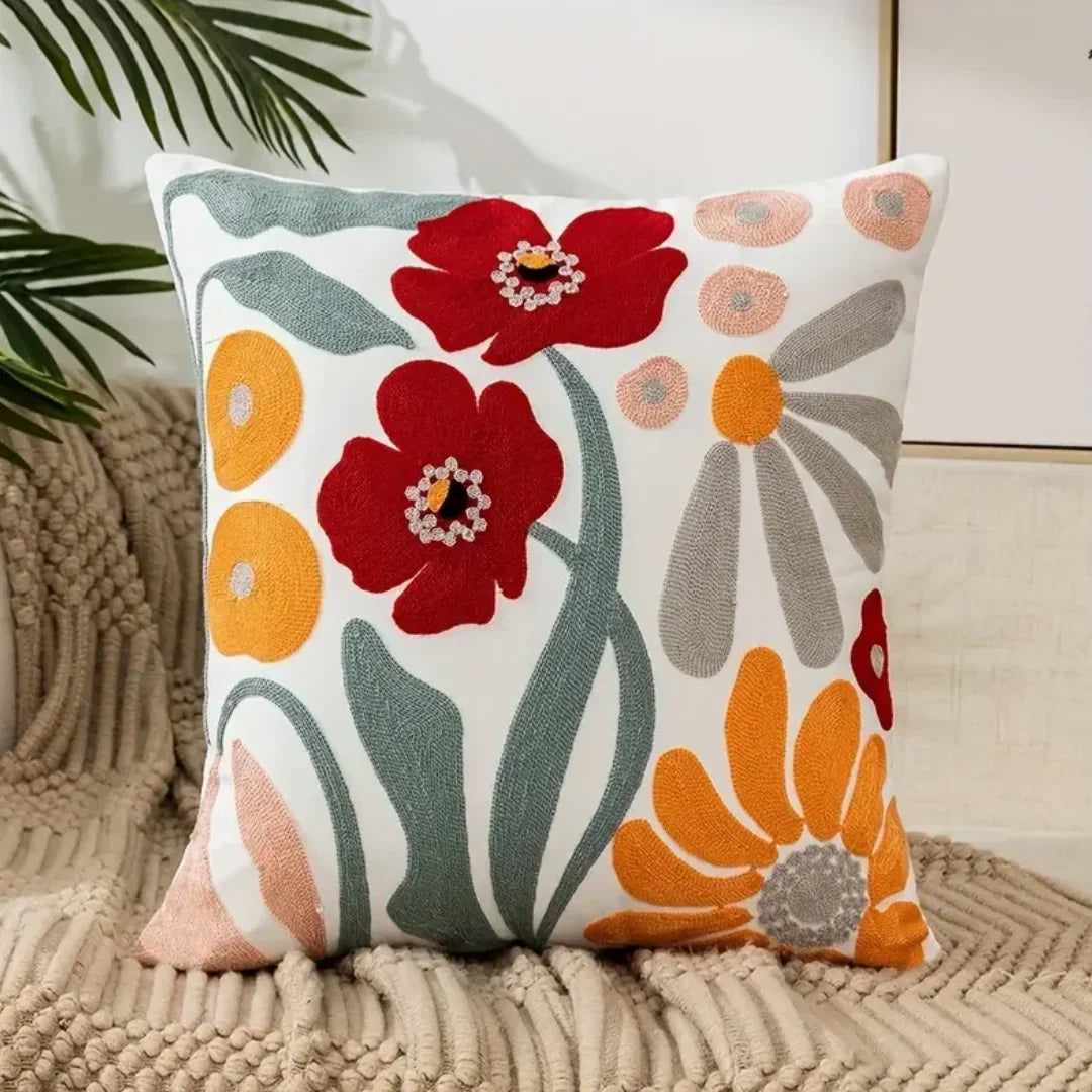Throw Pillow Cover | Floral Print & Washable Cotton-Blend | 45 x 45 cm