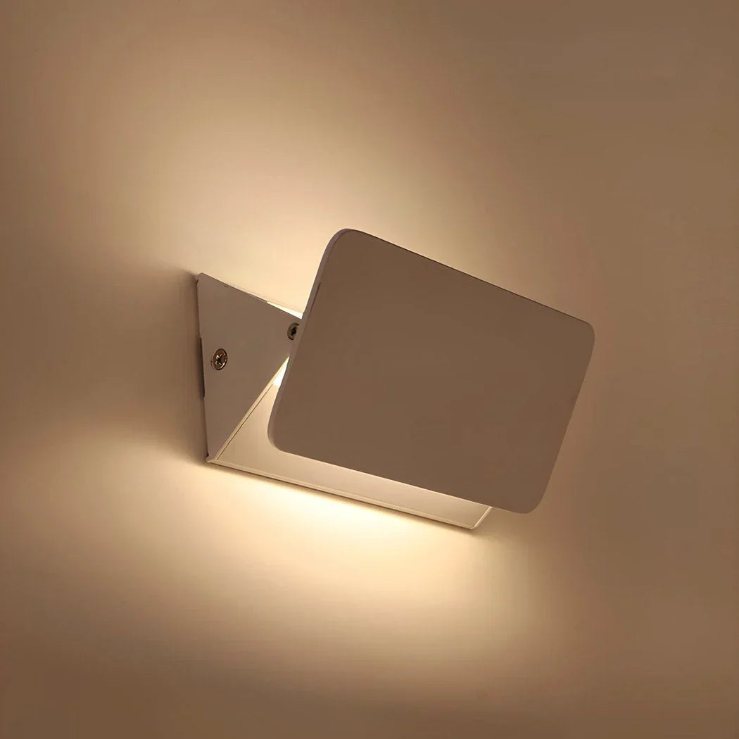 Wall Lamp | Adjustable Shade & Matte White Metal | E14 Socket