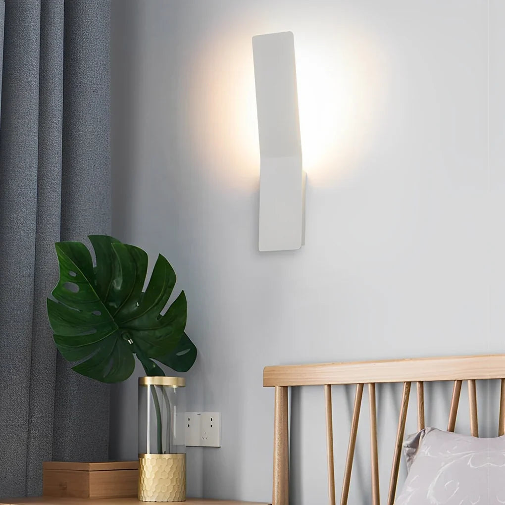 Wall Lamp | Backlit Glare-Free Warm White LED