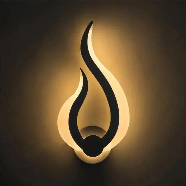 Wall Lamp | Flame-Shaped Flickering LED | Wall-Mounted