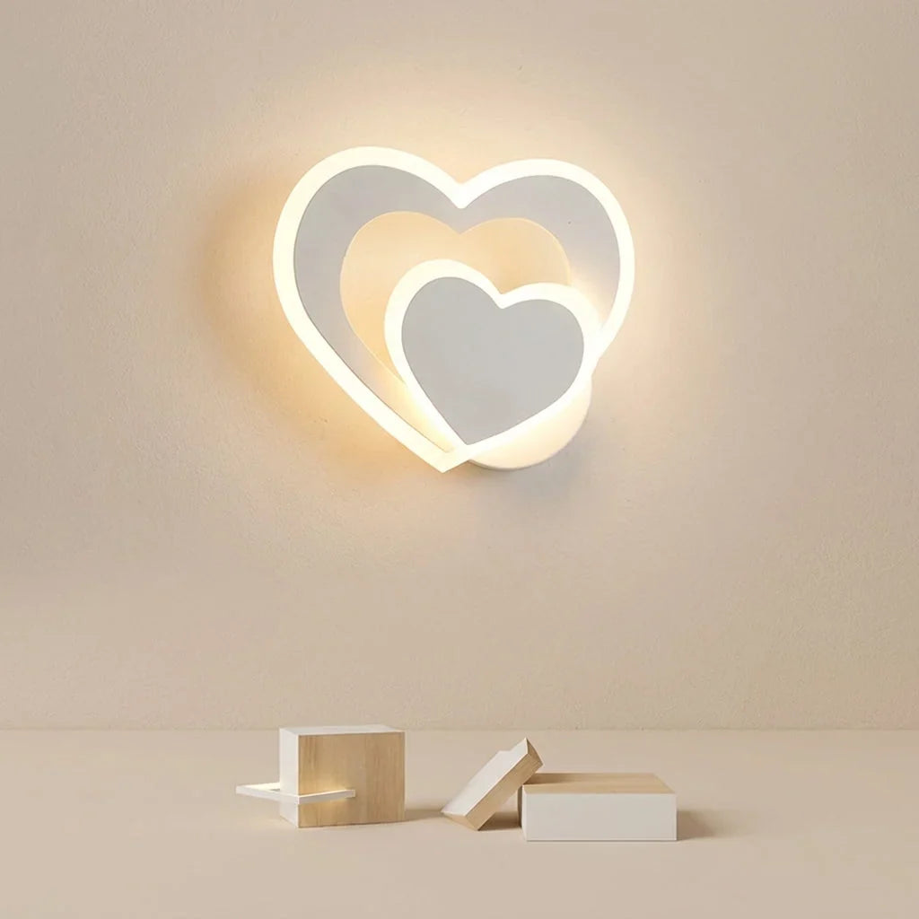 Wall Light | Heart-Shaped LED & Acrylic Diffuser | 22 x 20 cm