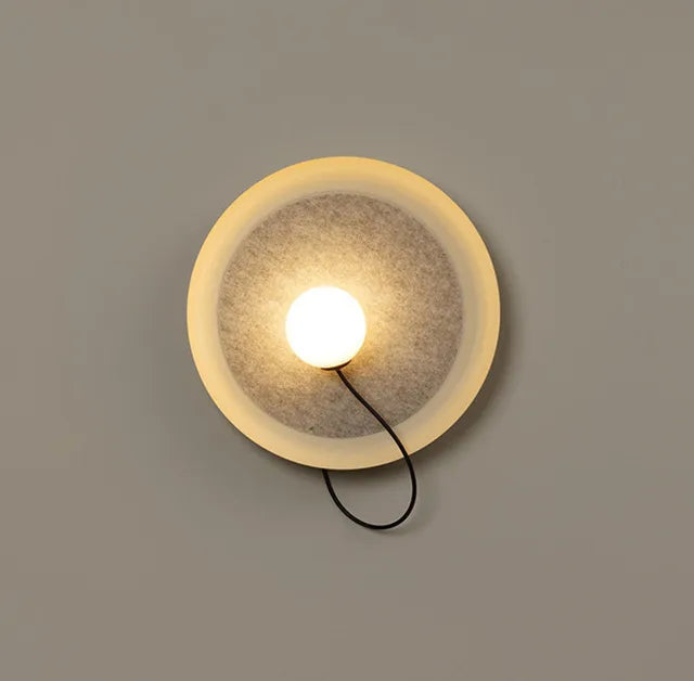 Wall Light | Minimalist Scandinavian & Energy-Efficient LED | 27 x 27 cm