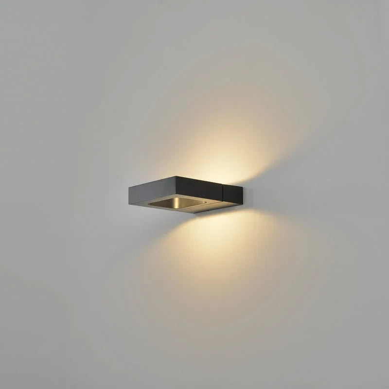 Wall Light | Slim Aluminum Integrated LED | Hardwired Installation
