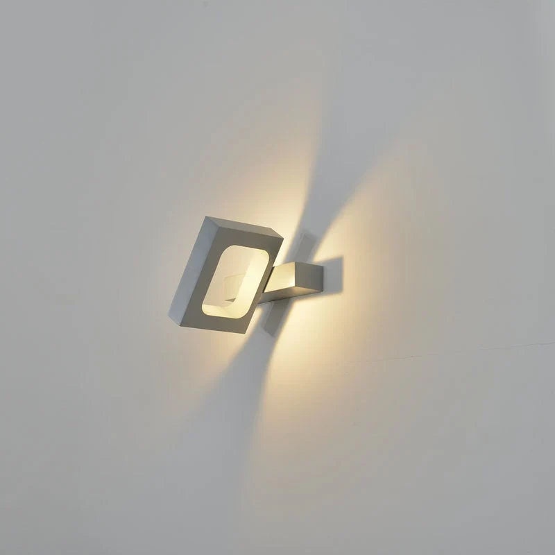 Wall Light | Slim Aluminum Integrated LED | Hardwired Installation