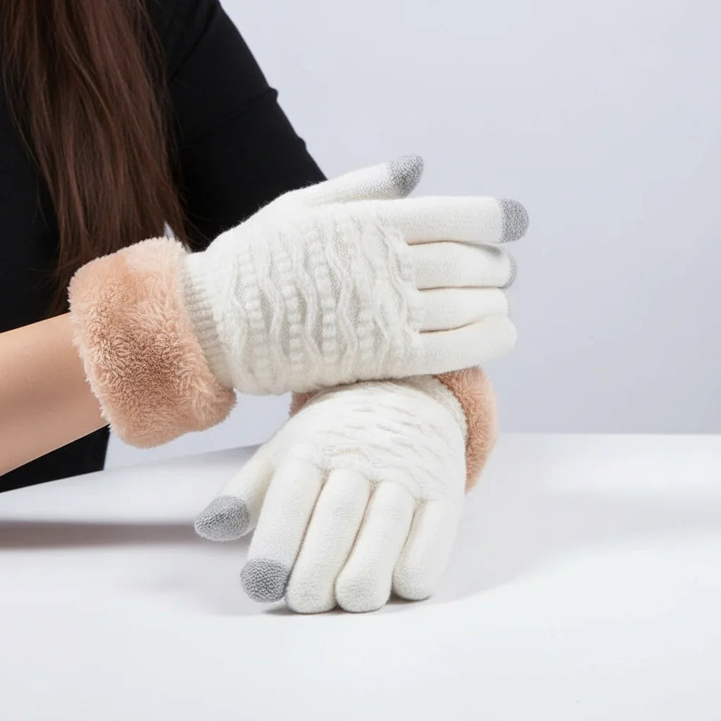 Women's Gloves | Fleece-Lined Cable-Knit & Touchscreen